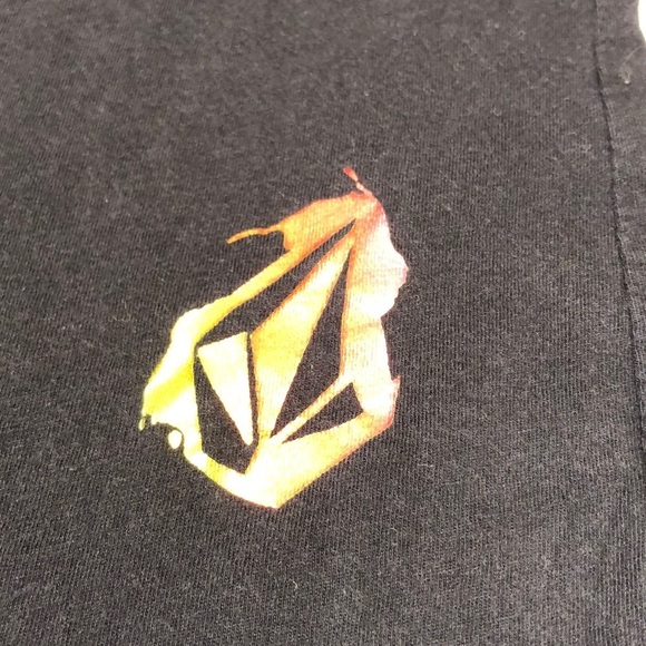 VOLCOM short sleeve tshirt. - Picture 5 of 5